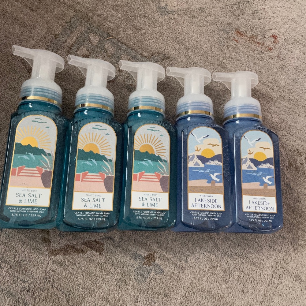 5x Bath & Body Works Foam Hand Soap (8.75 oz each bottle)